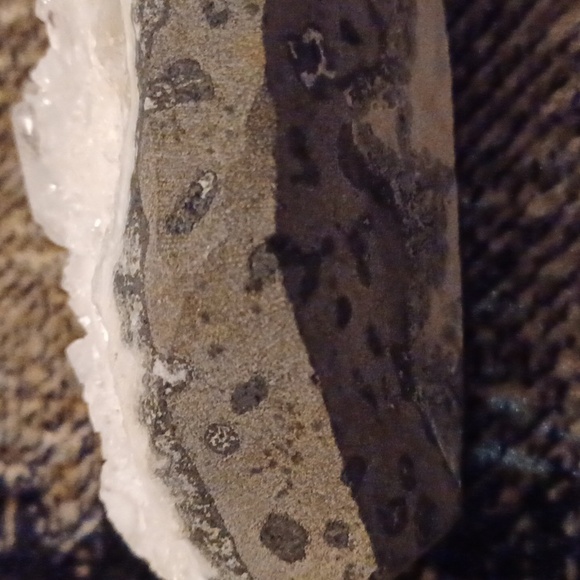 Raw White & Clear With Black Bottom Crystal - Gemstone - Picture 8 of 9